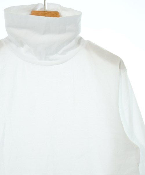 HAU เสื้อยืด/เสื้อท็อปส์