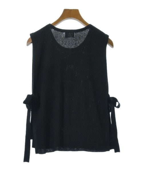 louren เสื้อแขนกุด
