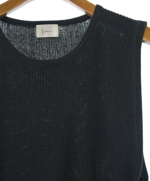 louren เสื้อแขนกุด