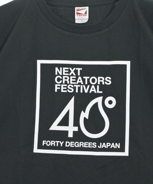 TRUSS เสื้อยืด/เสื้อท็อปส์