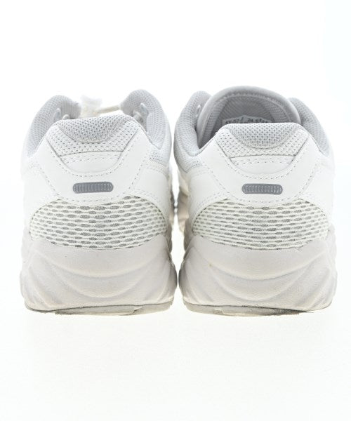 810s รองเท้าผ้าใบ