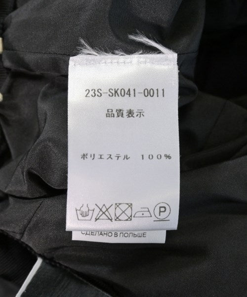 PATOU กระโปรงยาวถึงเข่า