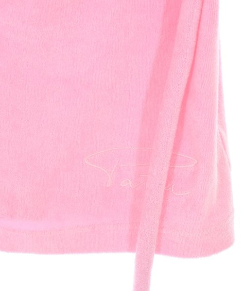PATOU เสื้อยืด/เสื้อท็อปส์