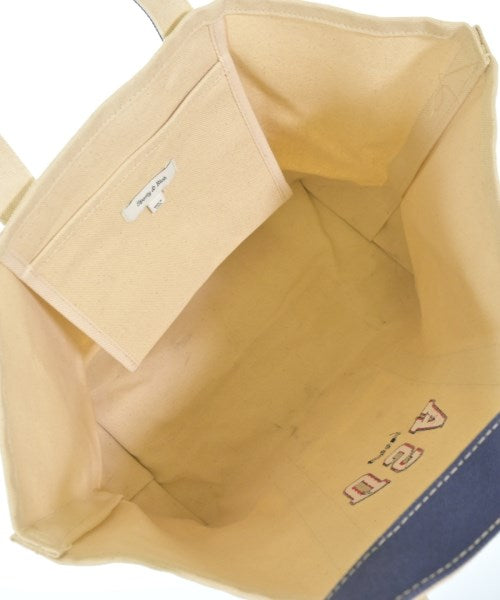 Sporty & Rich กระเป๋าถือขนาดใหญ่