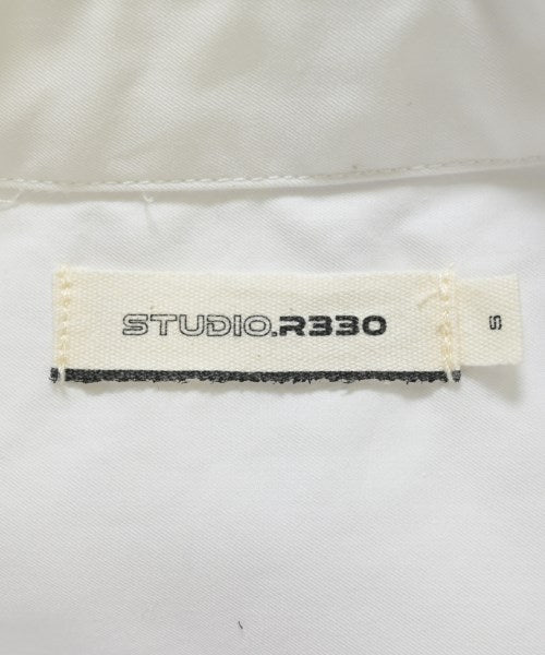 STUDIO R330 เสื้อลำลอง