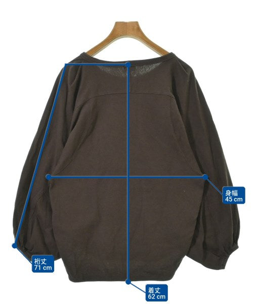 OUD เสื้อยืด/เสื้อท็อปส์