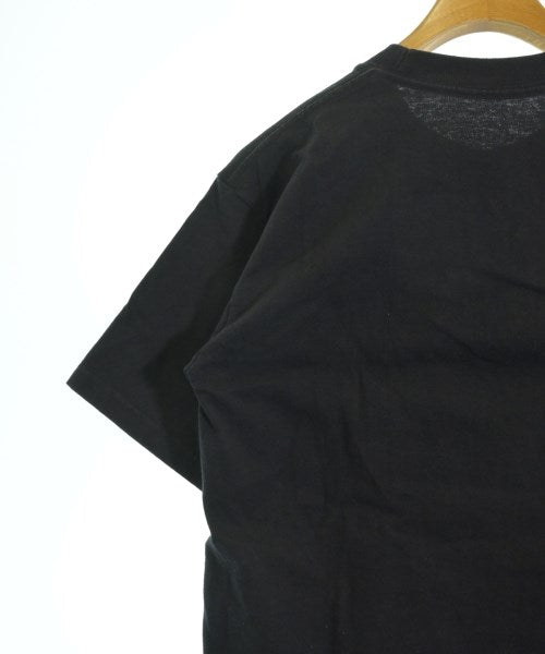 YUKI UEDA เสื้อยืด/เสื้อท็อปส์