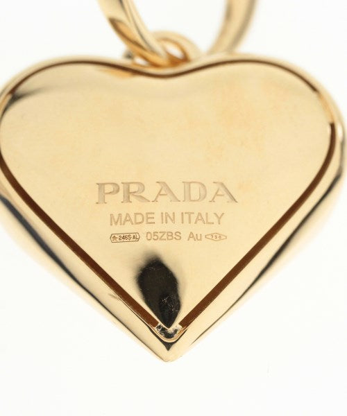PRADA เจาะ