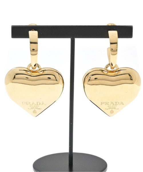 PRADA เจาะ