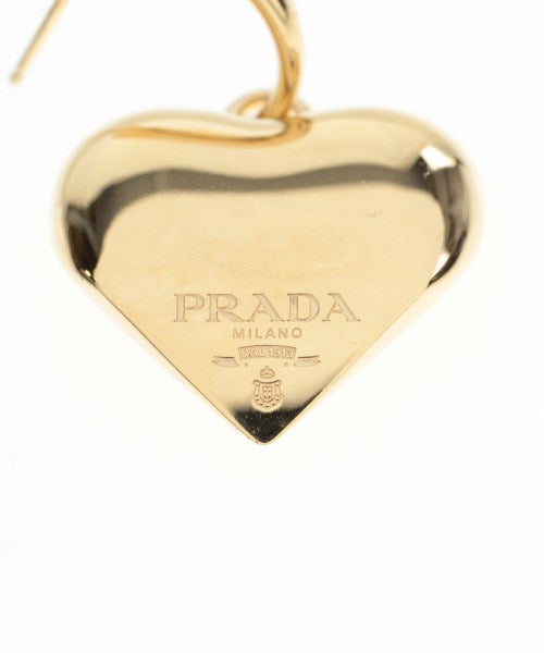 PRADA เจาะ