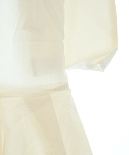 COLUMN เสื้อสตรี