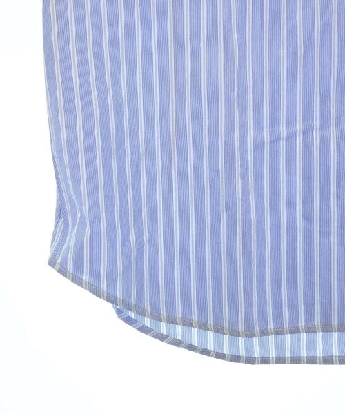 A เสื้อลำลอง