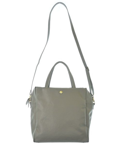 Neutral Gray กระเป๋าสะพาย