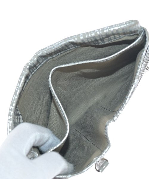 Neutral Gray กระเป๋าสตางค์/กระเป๋าใส่เหรียญ
