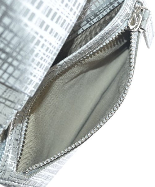 Neutral Gray กระเป๋าสตางค์/กระเป๋าใส่เหรียญ