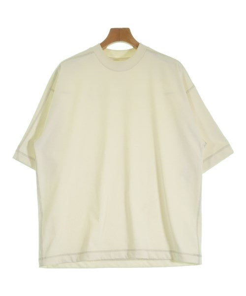 and เสื้อยืด/เสื้อท็อปส์