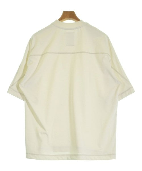 and เสื้อยืด/เสื้อท็อปส์
