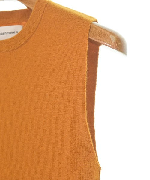 extreme cashmere เสื้อแขนกุด