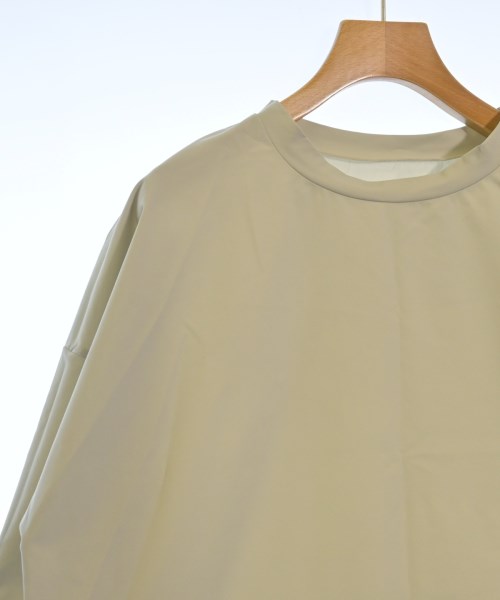 Lavish Gate เสื้อยืด/เสื้อท็อปส์