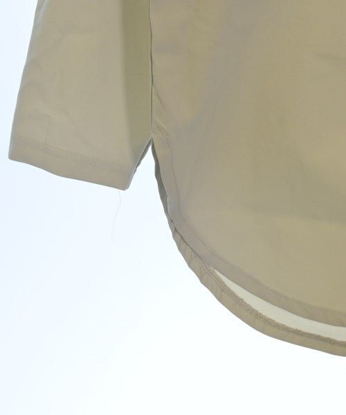 Lavish Gate เสื้อยืด/เสื้อท็อปส์