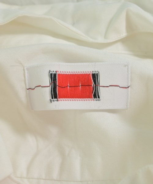 by H. เสื้อลำลอง