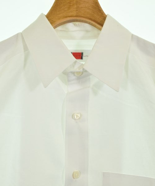 by H. เสื้อลำลอง