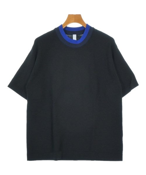 CFCL เสื้อยืด/เสื้อท็อปส์