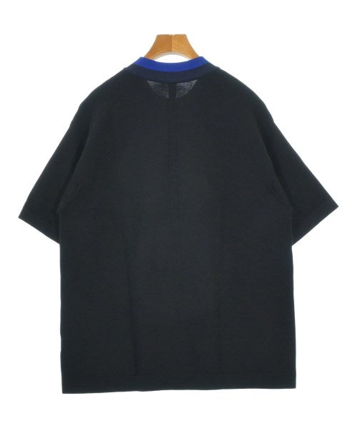 CFCL เสื้อยืด/เสื้อท็อปส์