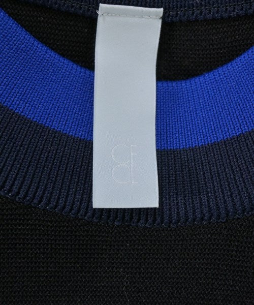CFCL เสื้อยืด/เสื้อท็อปส์
