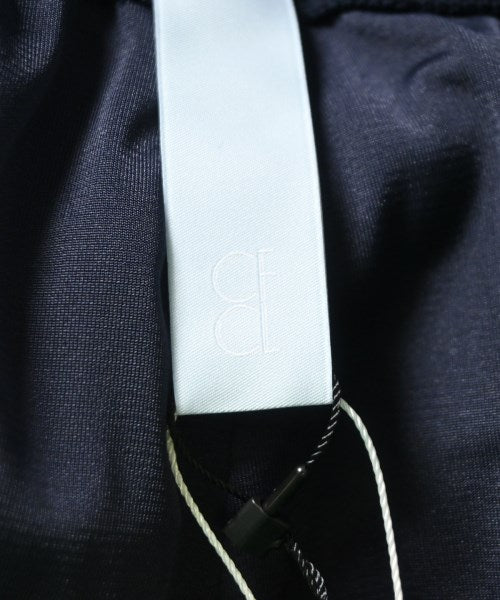 CFCL กางเกง อื่น