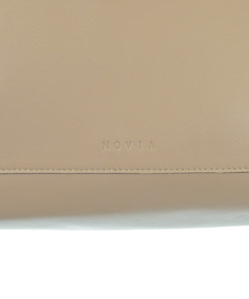 NOVIA กระเป๋าสะพาย
