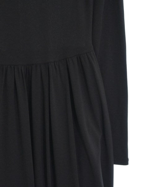 emmi ชุดเดรส