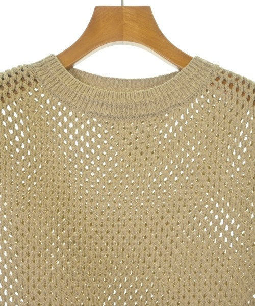 emmi atelier เสื้อแขนกุด