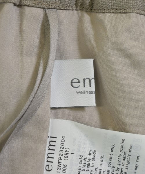 emmi กางเกงขาสั้น