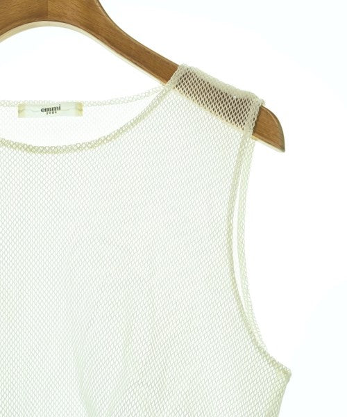 emmi แขนกุด