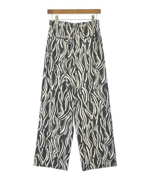 emmi atelier กางเกง อื่น