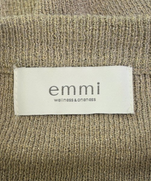 emmi เสื้อกันหนาว