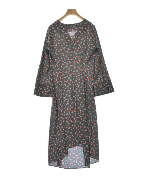emmi atelier ชุดเดรส