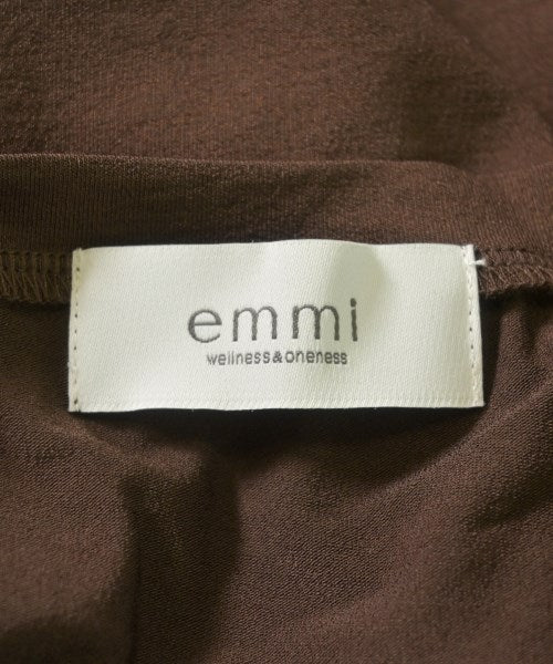 emmi ชุดเดรส