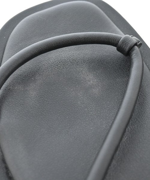 emmi รองเท้าแตะ