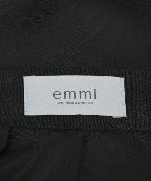 emmi ชุดเดรส