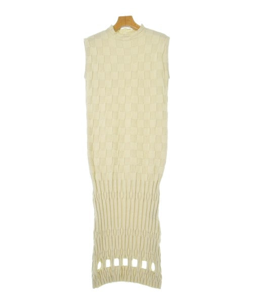 emmi ชุดเดรส