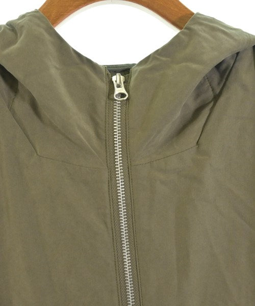 emmi แจ็คเก็ตเบลาส์ อื่น