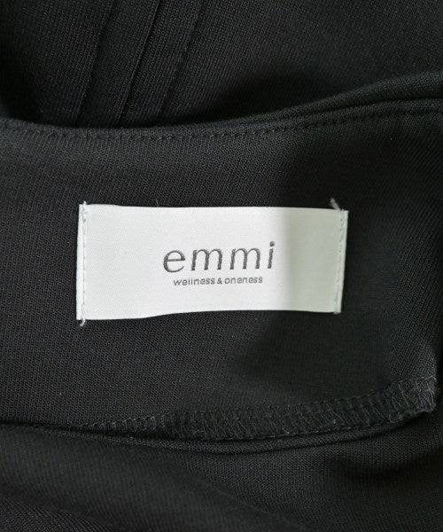 emmi เสื้อลำลอง