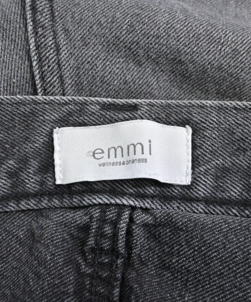 emmi ยีนส์