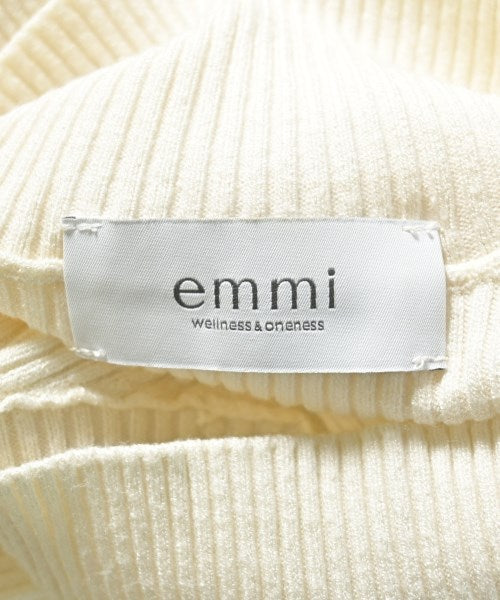 emmi ชุดเดรส