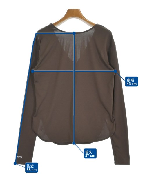 emmi เสื้อยืด/เสื้อท็อปส์