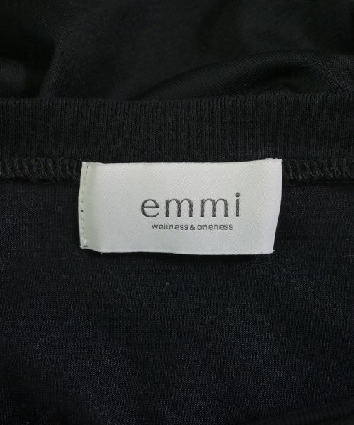 emmi แขนกุด