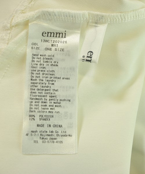 emmi เสื้อยืด/เสื้อท็อปส์