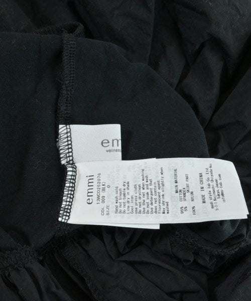 emmi ชุดเดรส